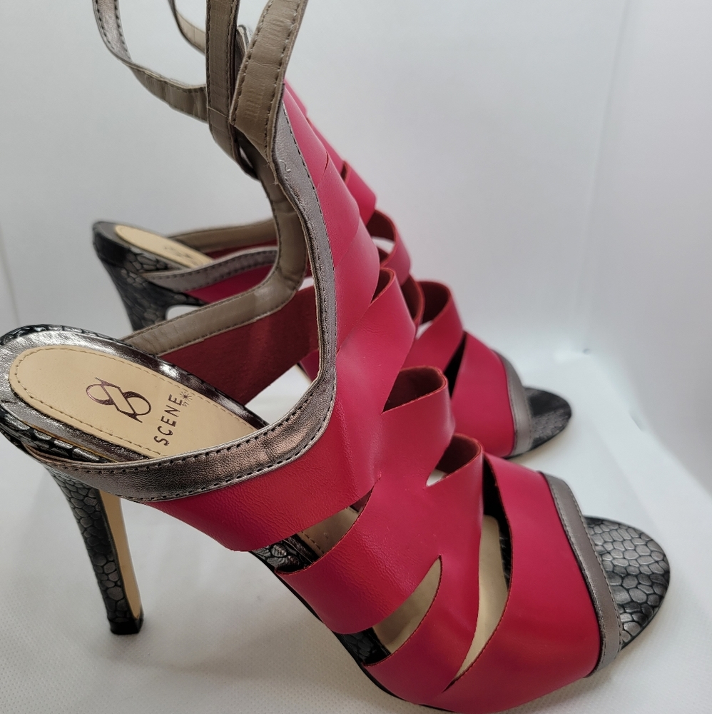 Sandals - Picture 3 of 3